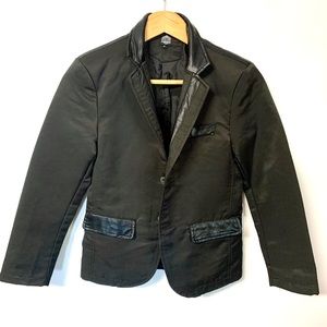 Montero edgy fitted notched lapel faux leather snakeskin print trimmed blazer